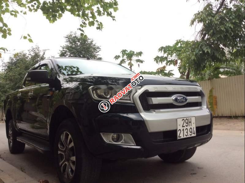 Chính chủ bán Ford Ranger XLS 4x2 AT sản xuất 2017, màu đen-1