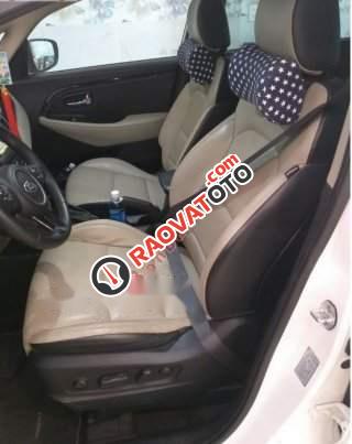 Cần bán xe Kia Rondo GATH năm 2016, màu trắng chính chủ, bản full đồ-3