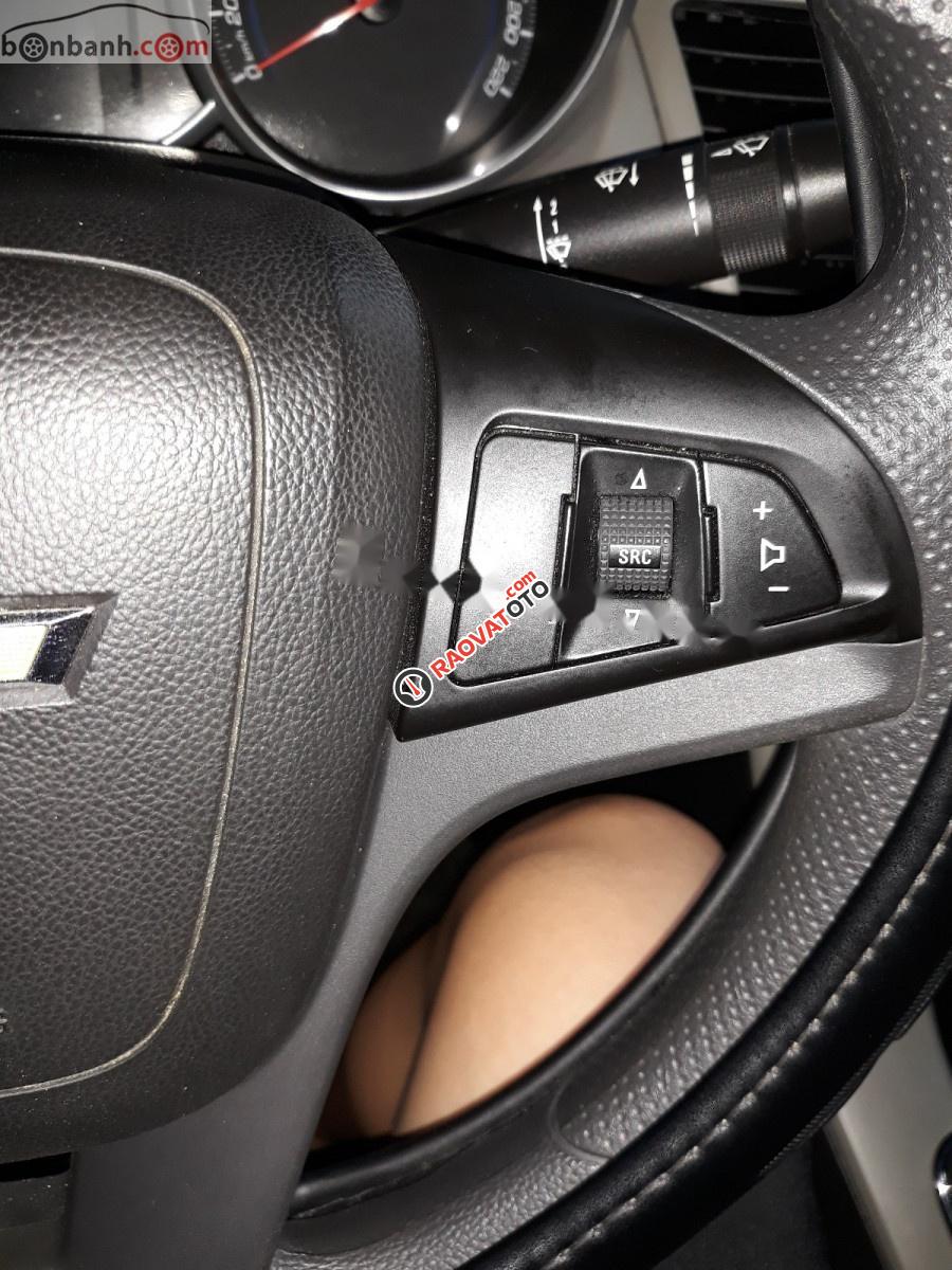 Cần bán xe Chevrolet Cruze Ls sản xuất năm 2014, màu trắng-2