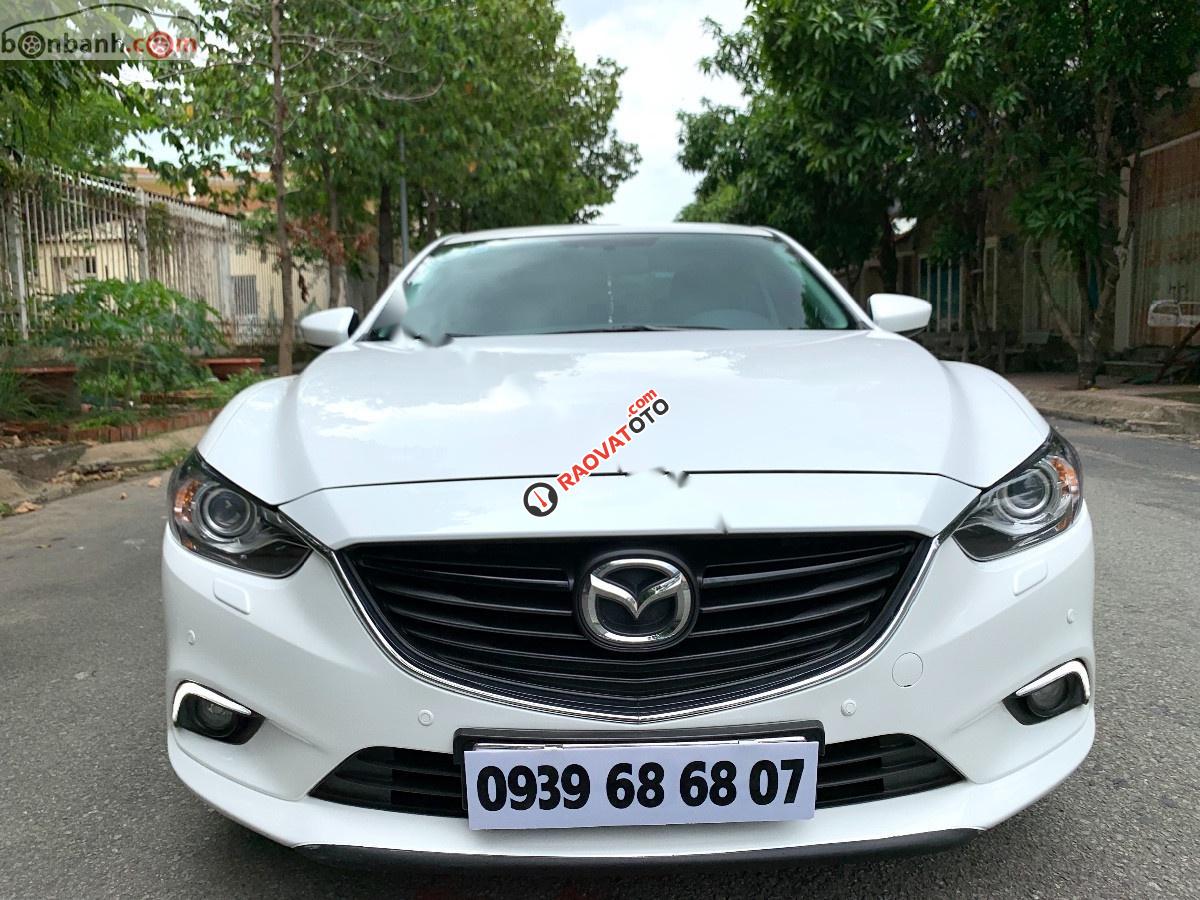 Bán xe Mazda 6 2.0 đời 2016, màu trắng, giá 725tr-5