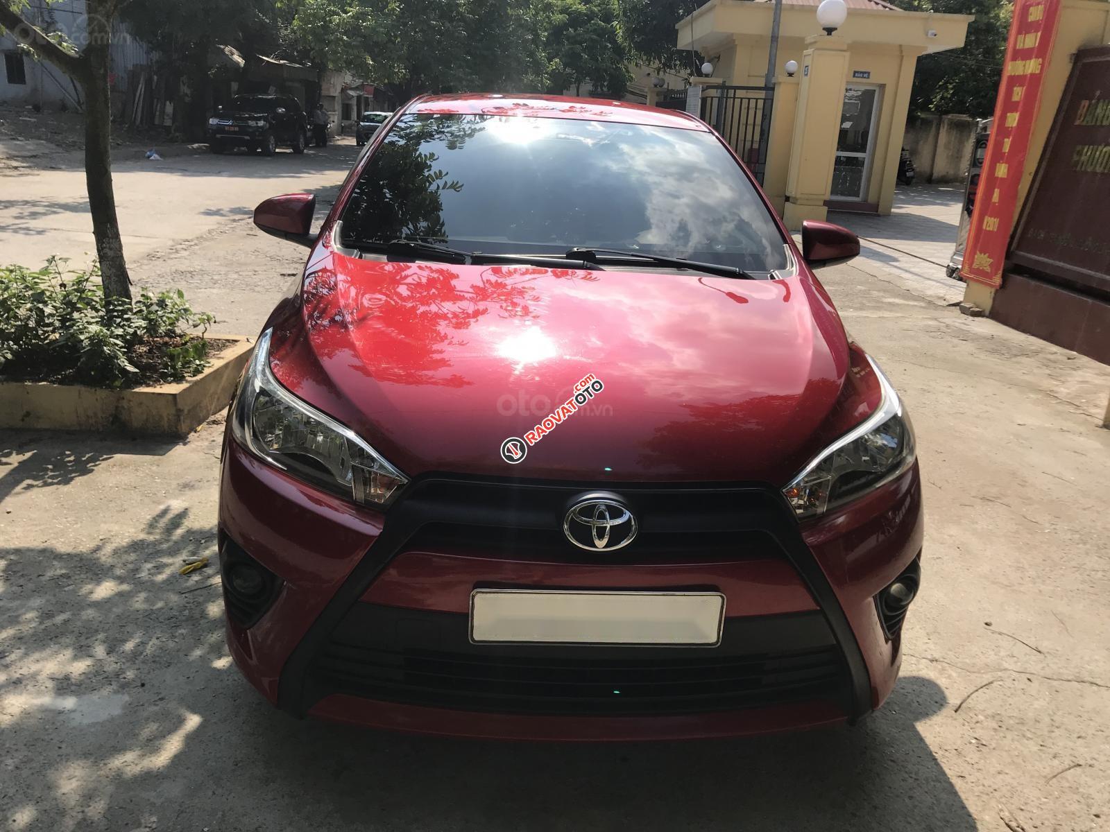 Cần bán xe Toyota Yaris E sản xuất năm 2016, màu đỏ, nhập khẩu nguyên chiếc-0