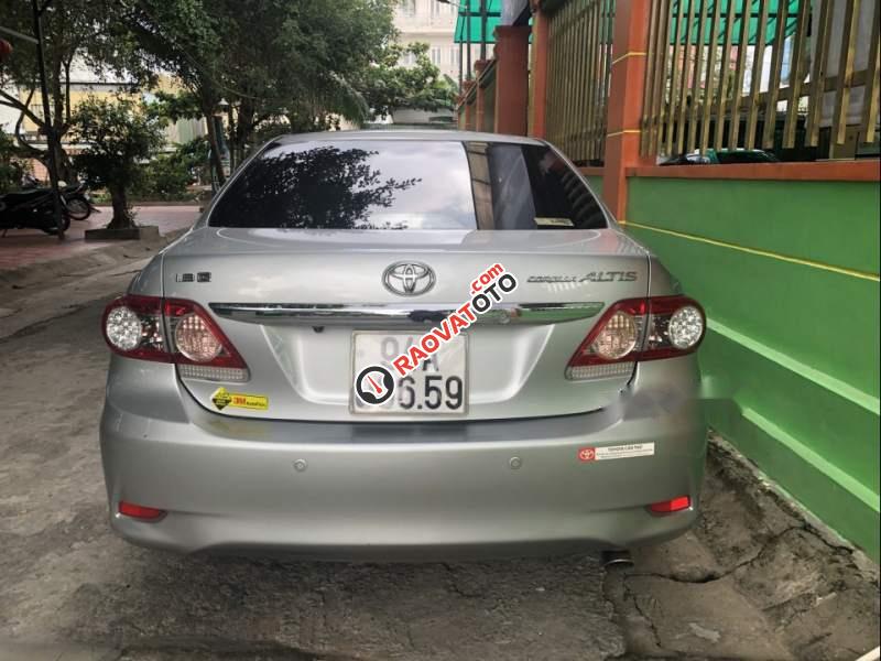 Bán Toyota Corolla altis MT sản xuất năm 2014, màu bạc  -1