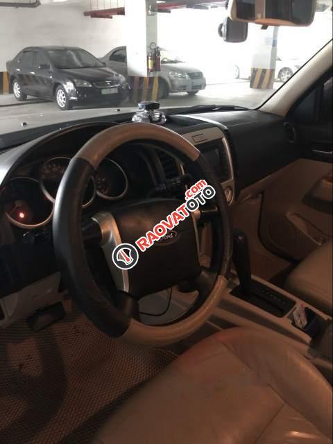 Bán xe Ford Everest AT sản xuất 2011, màu bạc, chính chủ -1