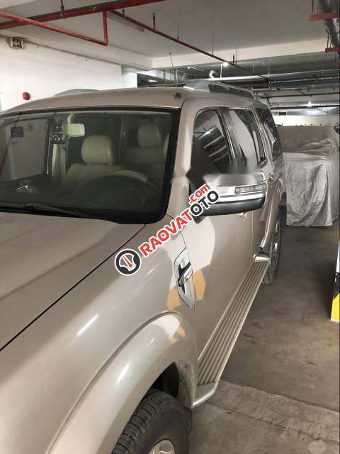 Bán xe Ford Everest AT sản xuất 2011, màu bạc, chính chủ -4