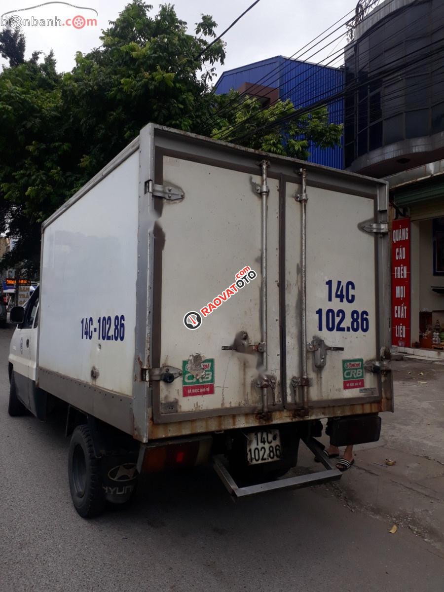 Cần bán Hyundai Libero sản xuất năm 2001, màu trắng, xe nhập -3