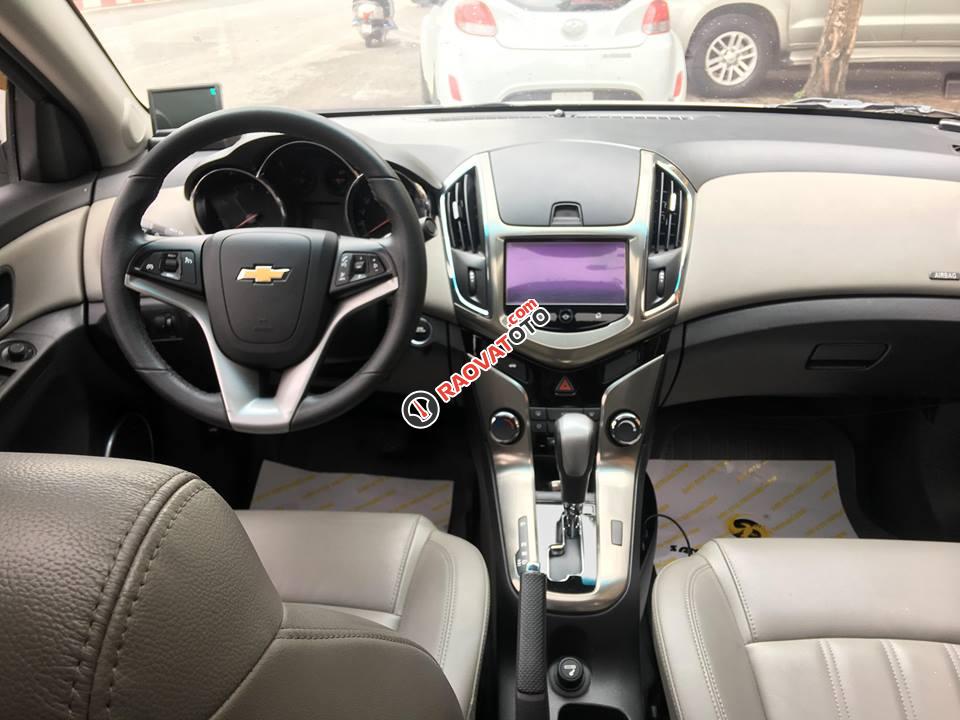 Bán xe Chevrolet Cruze 1.8 LTZ sản xuất 2016, màu trắng, giá chỉ 505 triệu-10