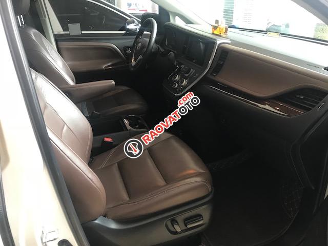 Bán Toyota Sienna Limited biển Hà Nội, màu trắng nội thất nâu, xe sản xuất tháng 8/2015 đăng ký 2016, chạy hơn 30.000Km-9