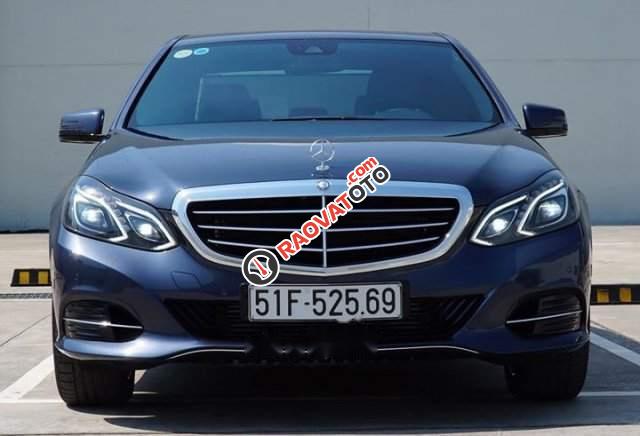 Cần bán xe Mercedes E200 sản xuất năm 2015-0