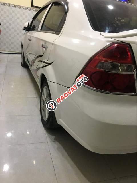 Cần bán xe Daewoo Gentra MT đời 2009, màu trắng, xe đẹp-1