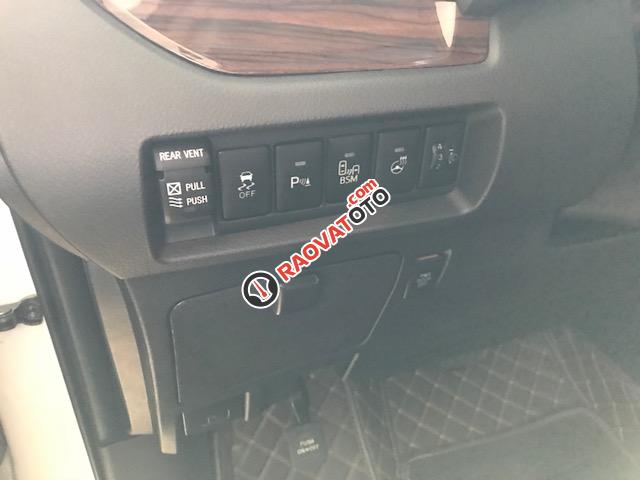 Bán Toyota Sienna Limited biển Hà Nội, màu trắng nội thất nâu, xe sản xuất tháng 8/2015 đăng ký 2016, chạy hơn 30.000Km-8