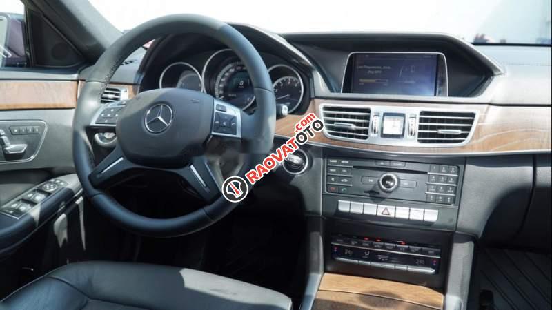 Cần bán xe Mercedes E200 sản xuất năm 2015-5