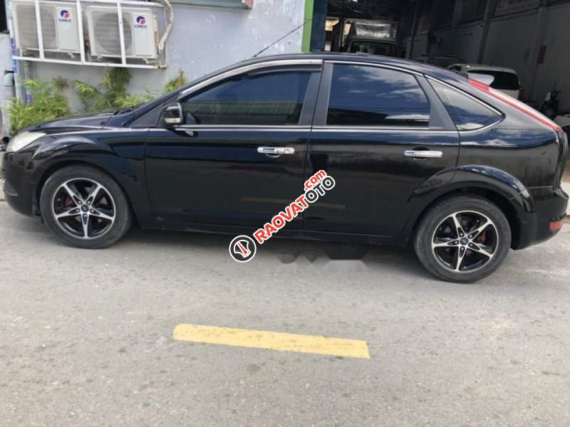 Cần bán Ford Focus S 2011, màu đen, số tự động, xe còn nguyên zin, không cấn đụng, ngập nước-1