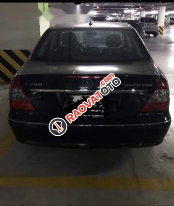 Bán xe Mercedes E200 đời 2008, màu đen, đi 120000km-1