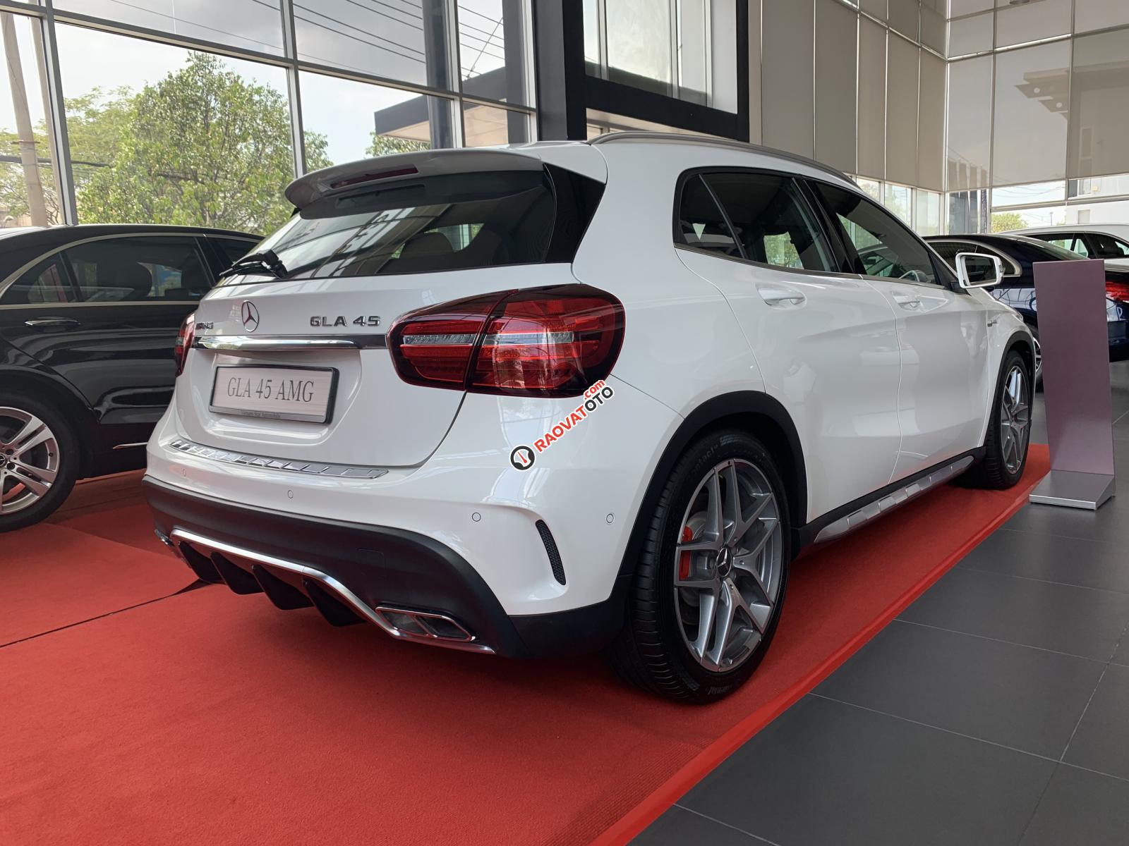 Bán Mercedes GLA45 AMG 2015 cũ siêu lướt chính hãng-3