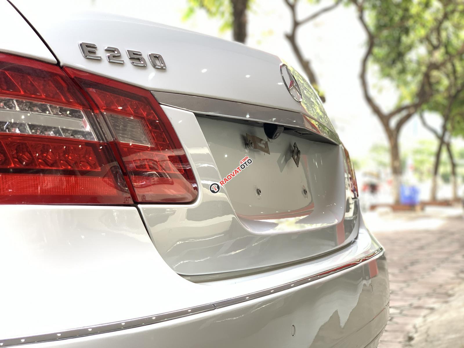 Bán Mẹc E250 SX 2011 màu trắng siêu chất-4