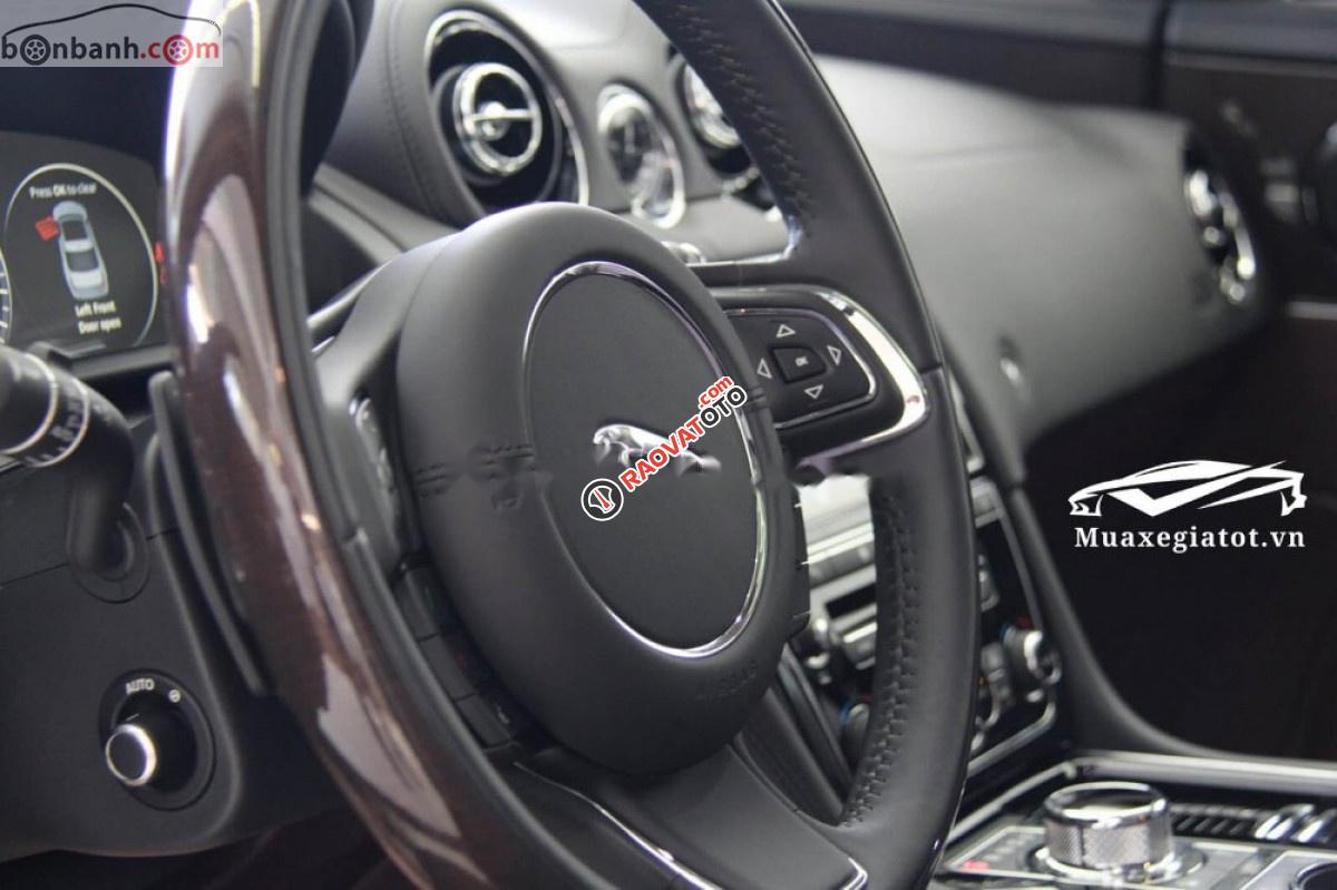 Cần bán lại xe Jaguar XJ series L sản xuất năm 2015, màu đen, nhập khẩu nguyên chiếc-3
