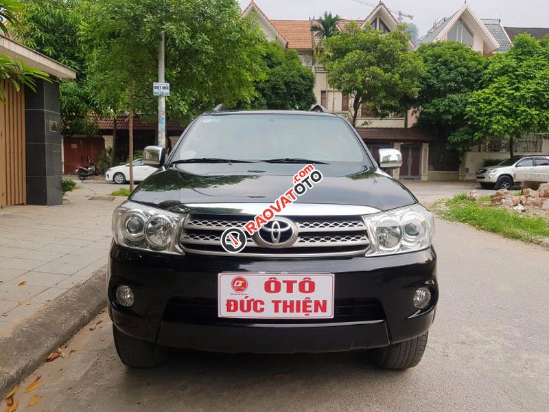 Cần bán xe Toyota Fortuner 4x4AT 2010, màu đen, giá 525tr, LH 0912252526-11