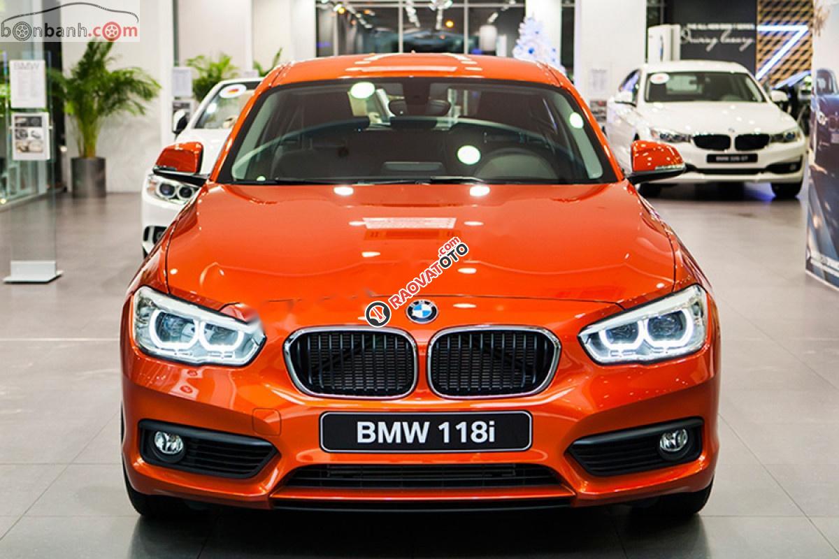 Cần bán xe BMW 1 Series 118i đời 2019, giới hạn tốc độ, 6 túi khí, lốp an toàn chống xịt Runfla-3