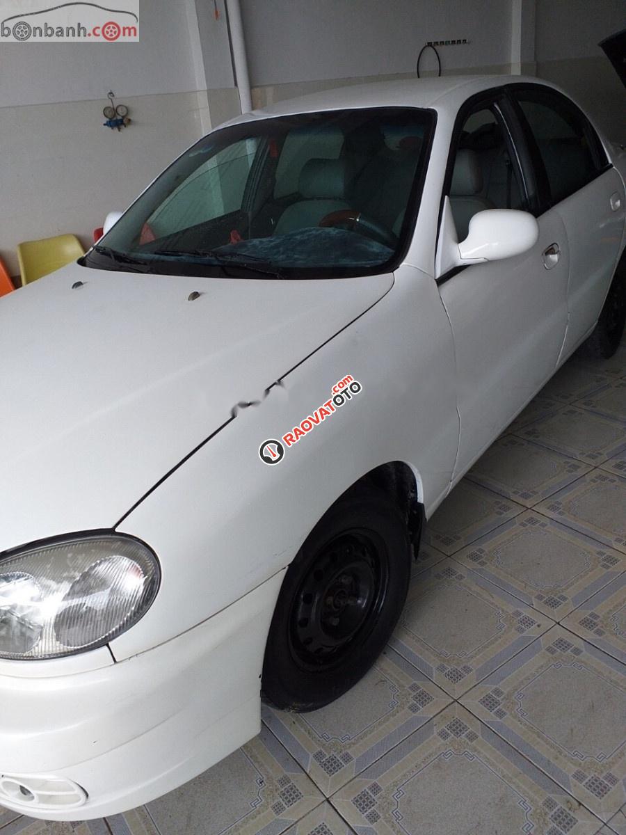 Cần bán gấp Daewoo Lanos đời 2002, màu trắng, xe nhập-2