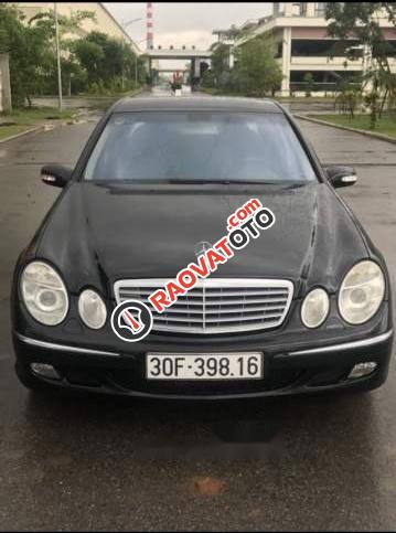 Cần bán xe Mercedes E240 AT năm sản xuất 2002, màu đen, xe nhập, giá 280tr-4
