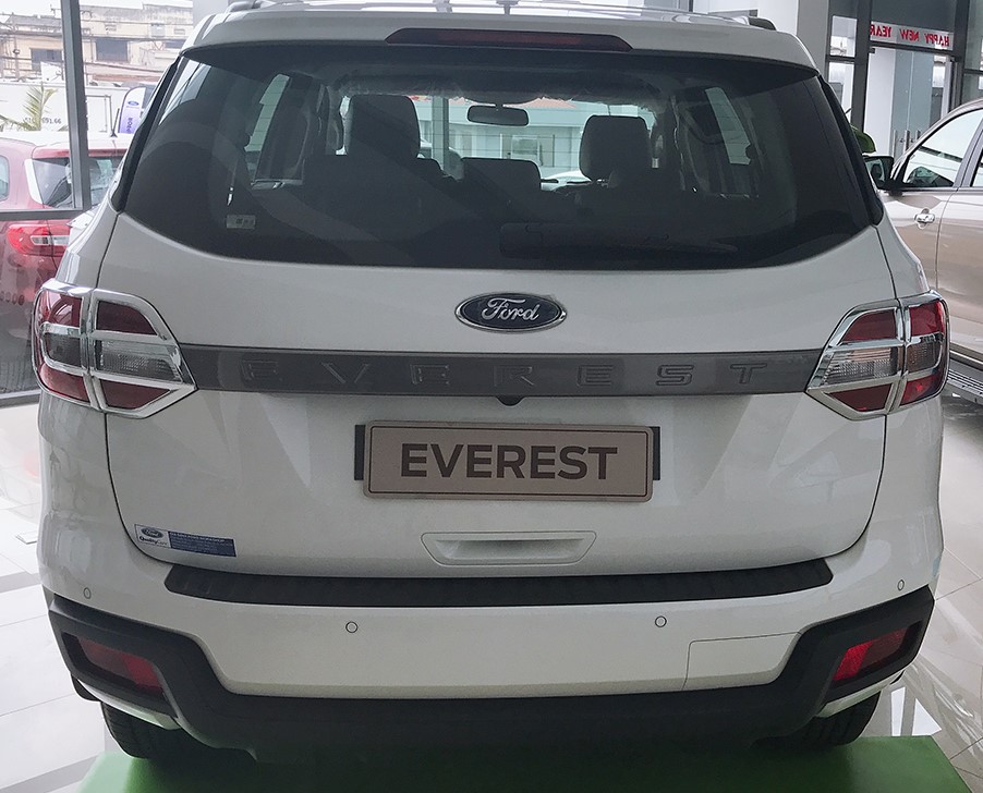 Ford Everest Ambiente AT, chính hãng-2