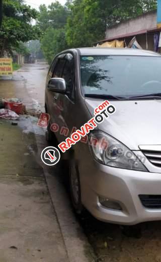 Bán Toyota Innova G SR đời 2010, màu bạc, giá chỉ 420 triệu-1