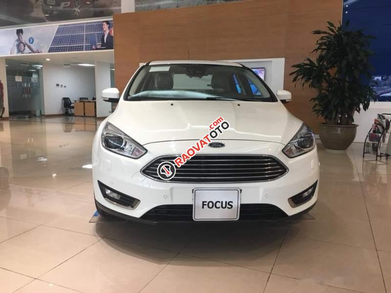 Bán xe Ford Focus đời 2019, màu trắng-5