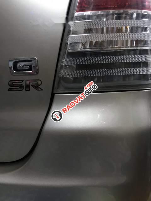 Bán lại xe Toyota Innova G SR sản xuất năm 2010, màu bạc-3