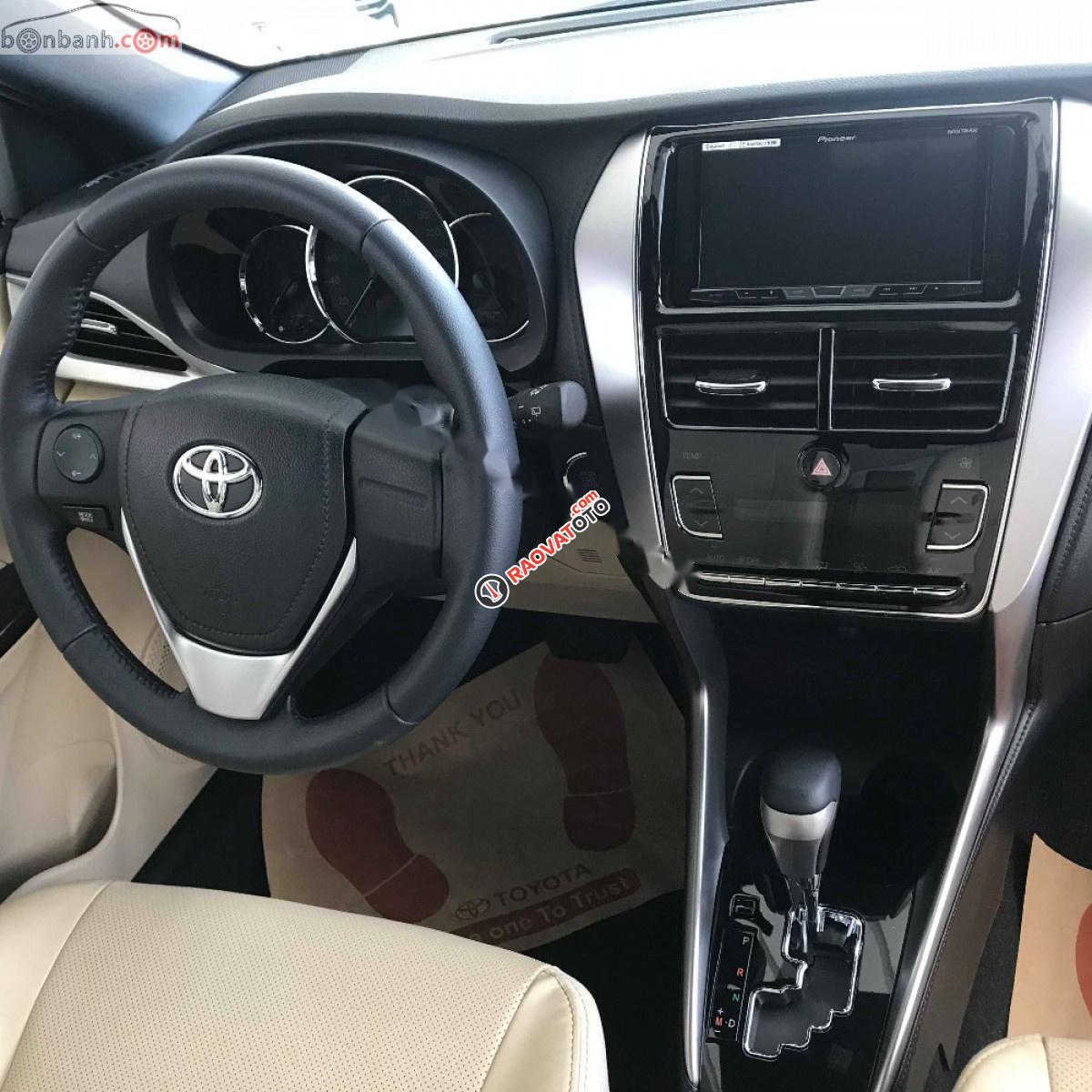 Bán xe Toyota Yaris 1.5G 2019, màu đỏ, nhập khẩu-7