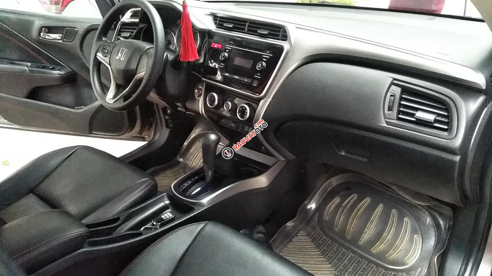 Bán xe Honda City 1.5 AT đời 2016, màu xám, giá tốt-4