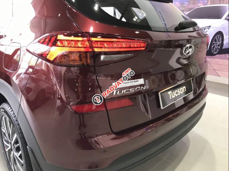 Cần bán Hyundai Tucson 2019, màu đỏ, giá 866tr-3