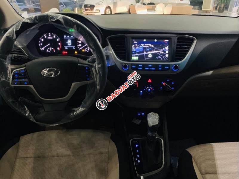 Bán ô tô Hyundai Accent 1.4AT sản xuất 2019, màu đen, xe nhập-1