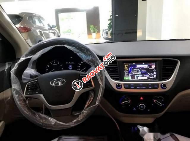 Bán Hyundai Accent 1.4 MT BASE 2019, xe còn mới-4