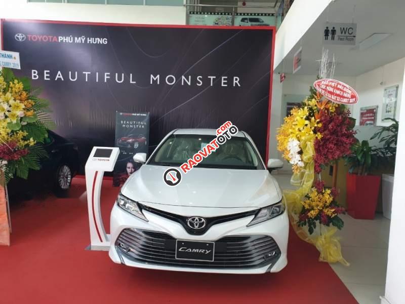 Bán Toyota Camry 2019 nhập khẩu Thái Lan - thiết kế hoàn toàn mới đẳng cấp sang trọng-0