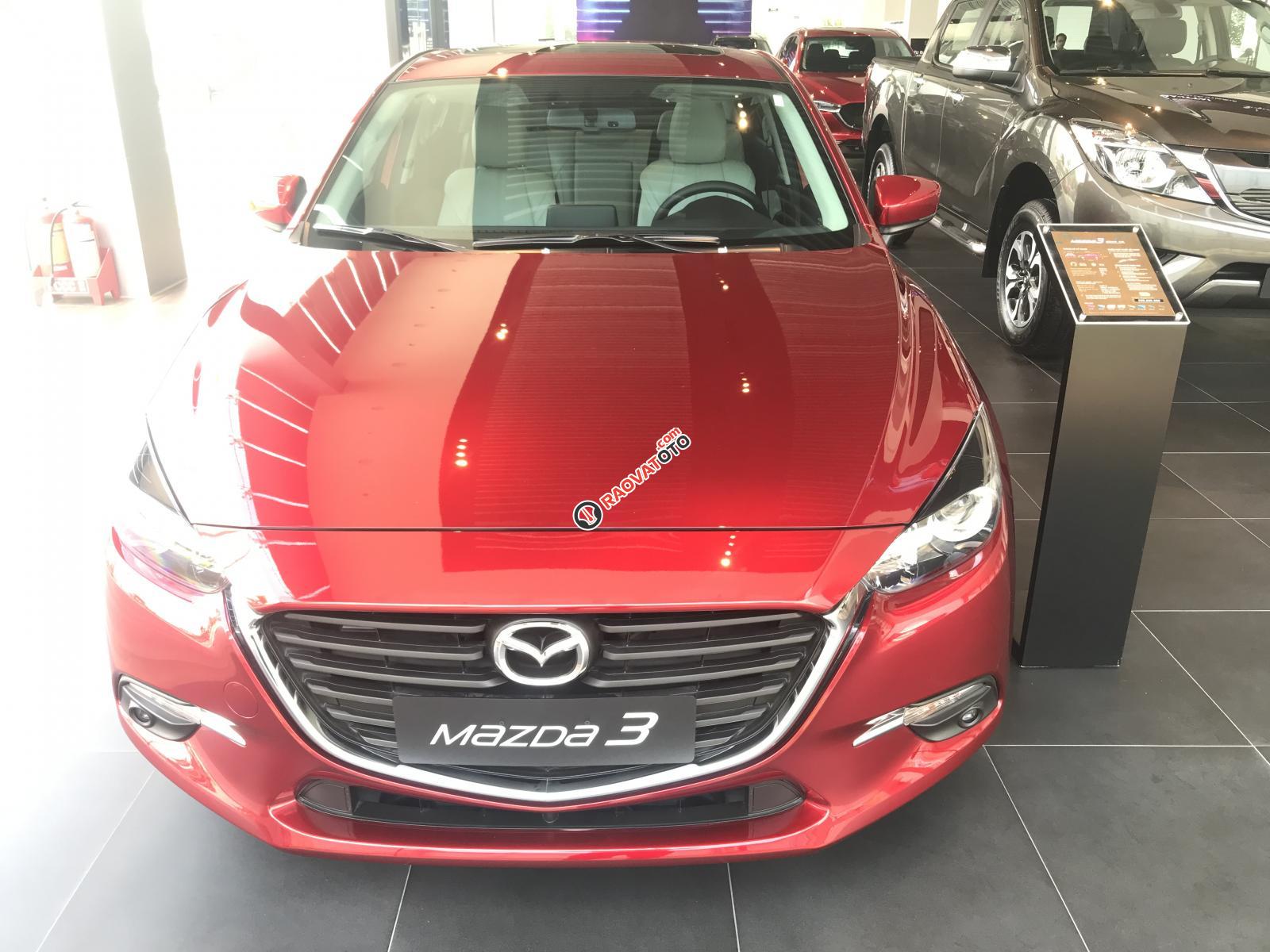Mazda 3 1.5L SD 2019 ưu đãi full phụ kiện, tặng kèm BHVC, hỗ trợ vay 85%, LH: 0376684593-0