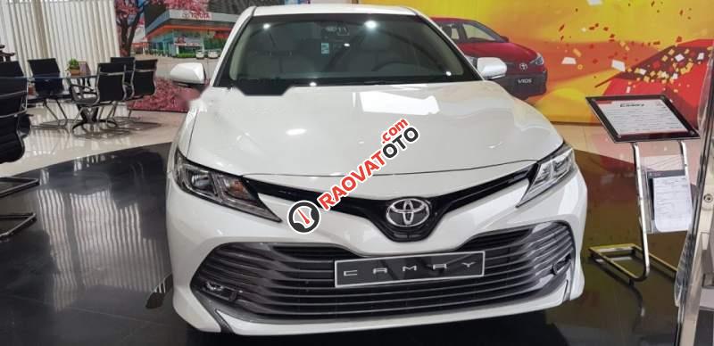 Bán Toyota Camry 2.0G sản xuất năm 2019, màu trắng, xe nhập-0