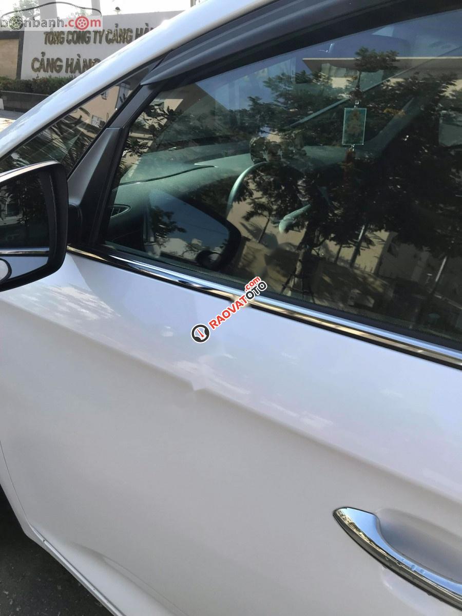 Bán Kia Rondo GATH sản xuất 2016, màu trắng-2