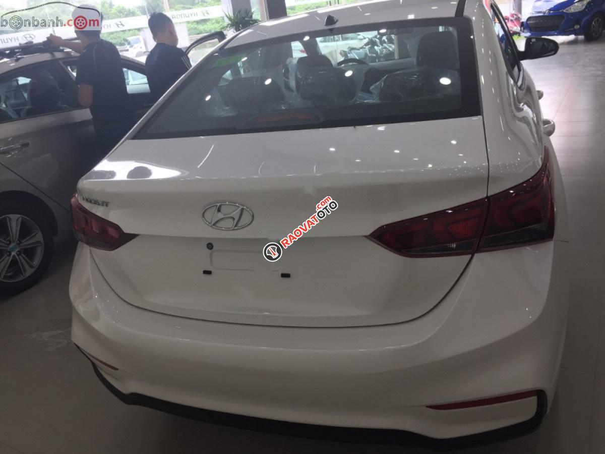 Cần bán Hyundai Accent 1.4 MT Base sản xuất năm 2019, màu trắng giá cạnh tranh-1