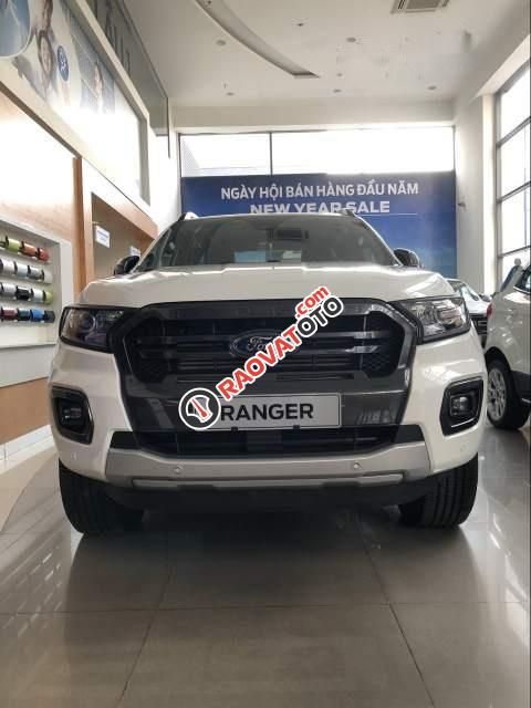 Bán Ford Ranger Wildtrak 2.0l AT 4x4 đời 2018, màu trắng, xe nhập  -1