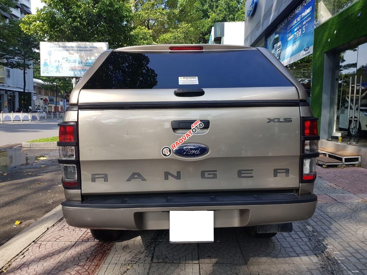 Bán xe Ford Ranger XLS số sàn, SX 2017, xe chính hãng, cực đẹp-4