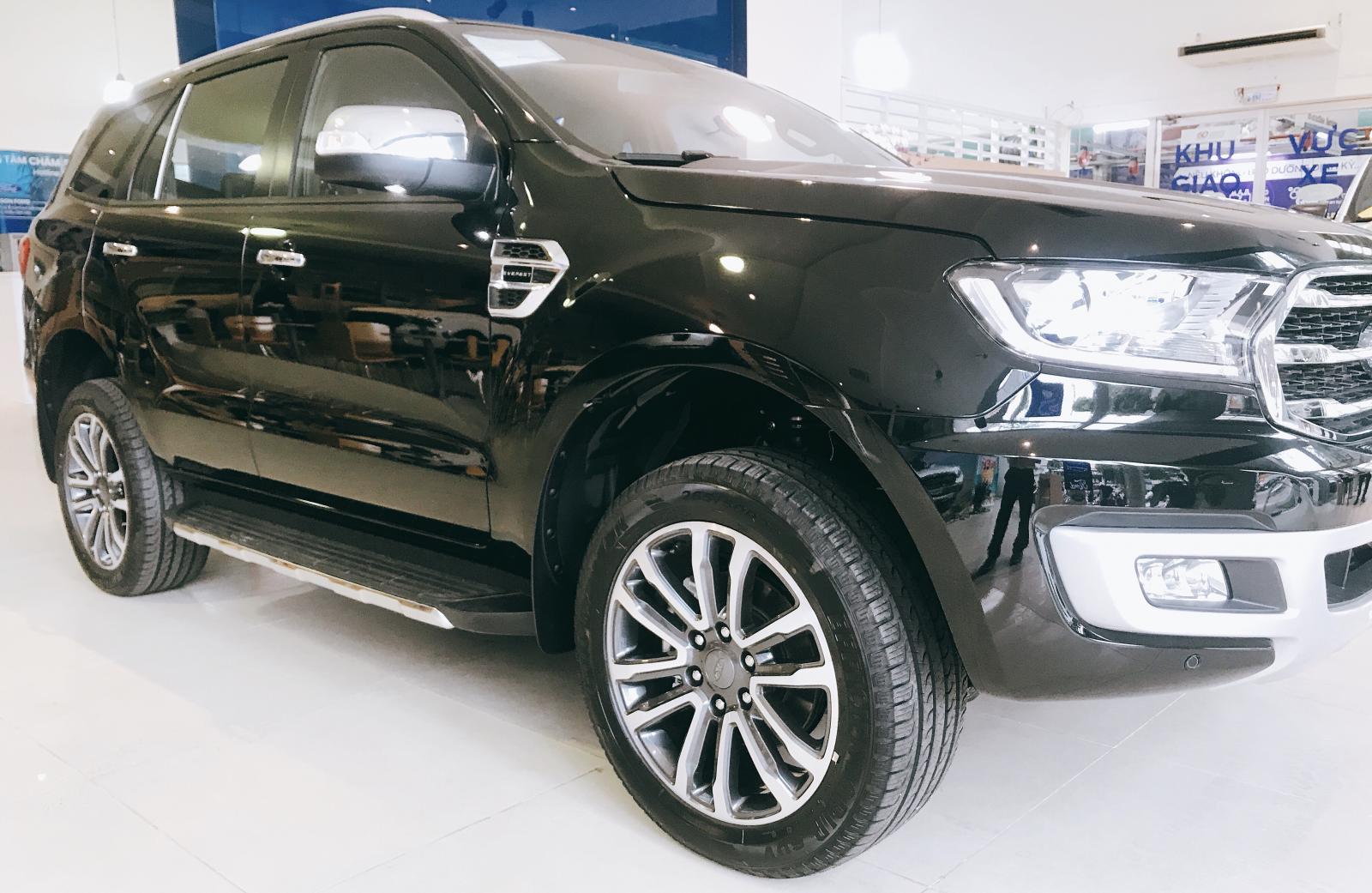 Bán Ford Everest 2.0 Si-turbo, 4x2 AT 10 cấp-3