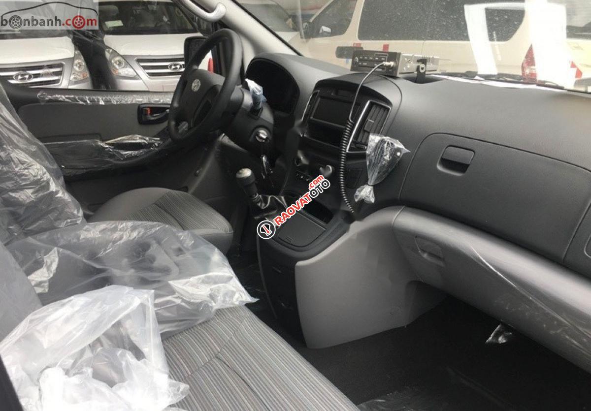 Bán Hyundai Grand Starex 2019, màu trắng, nhập khẩu-6