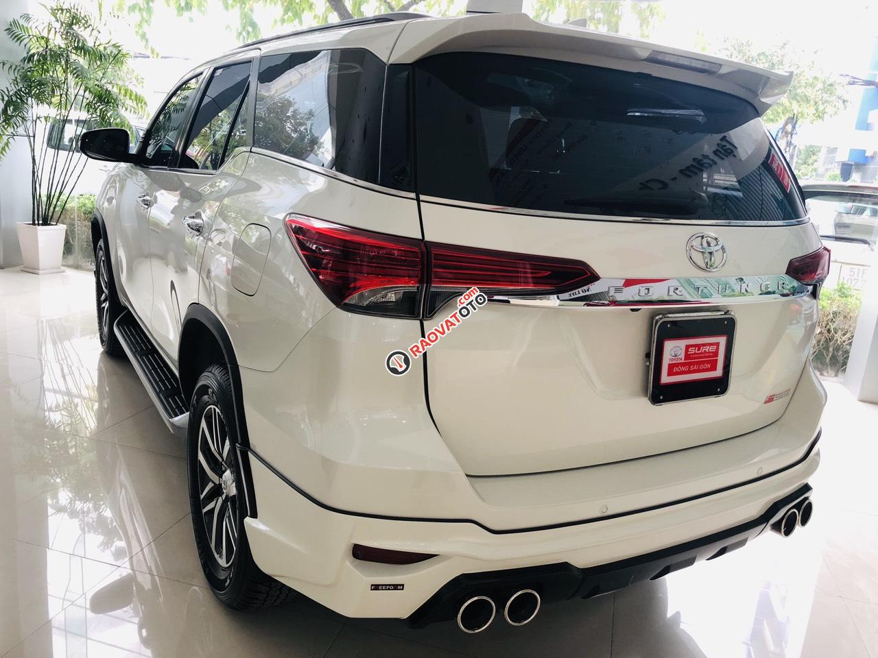 Toyota Fortuner V 2017, màu trắng, nhập khẩu. Hỗ trợ ngân hàng 70%-2