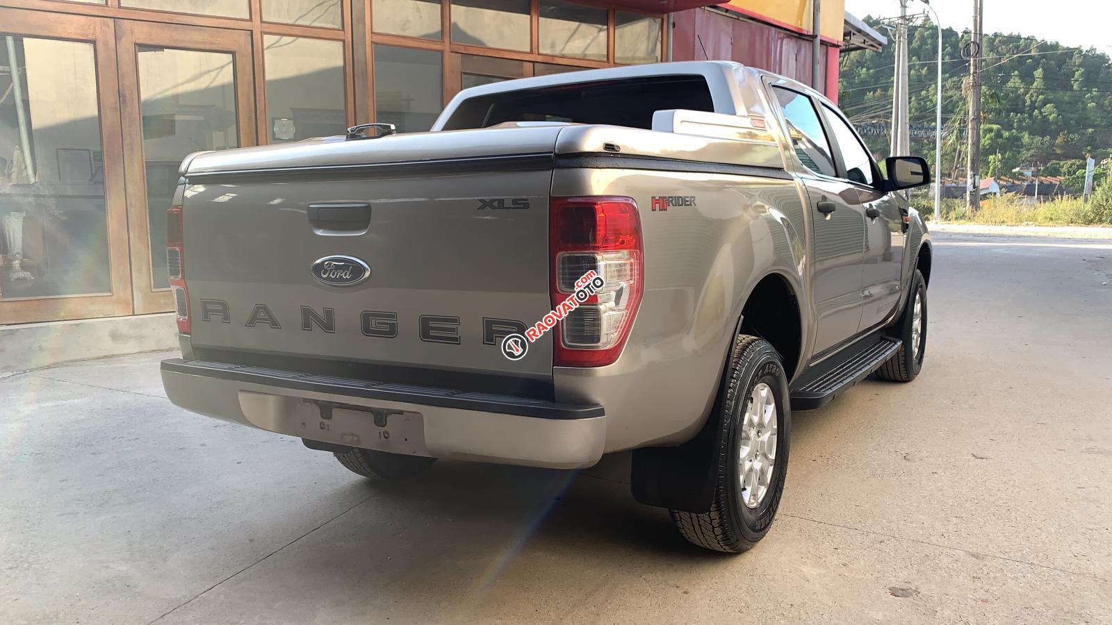 Bán Ford Ranger XLS 4X2 MT năm sản xuất 2016, màu xám, xe nhập, 500 triệu-4