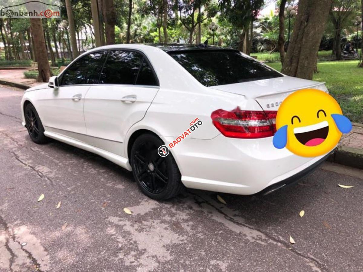 Cần bán lại xe Mercedes E300 AMG đời 2012, màu trắng-2