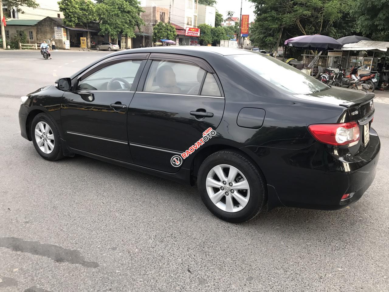 Cần bán xe Toyota Corolla altis 1.8G năm sản xuất 2011, màu đen, xe cực tuyển-22