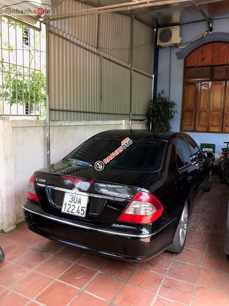 Bán Mercedes E200 2007, màu đen-6