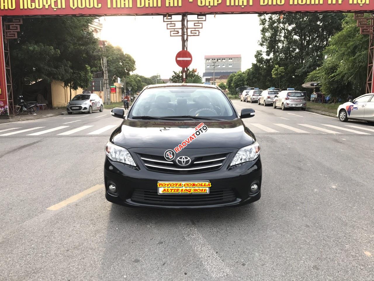 Cần bán xe Toyota Corolla altis 1.8G năm sản xuất 2011, màu đen, xe cực tuyển-24