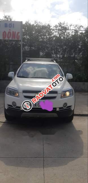 Bán Chevrolet Captiva LTZ đời 2011, màu trắng, xe còn mới -1