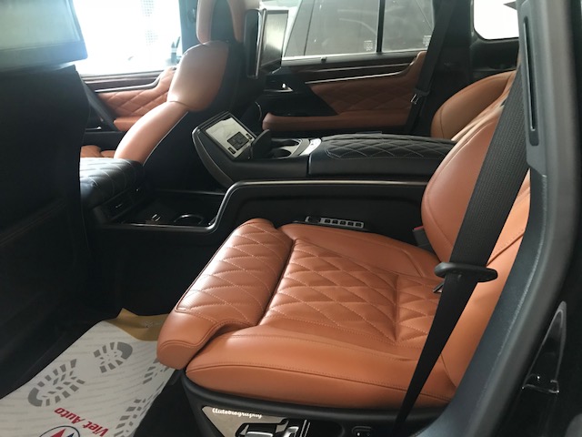 Giao ngay Lexus LX570 MBS 4 ghế massage, cửa hít mới 100% 2019 màu đen, nội thất nâu da bò-4